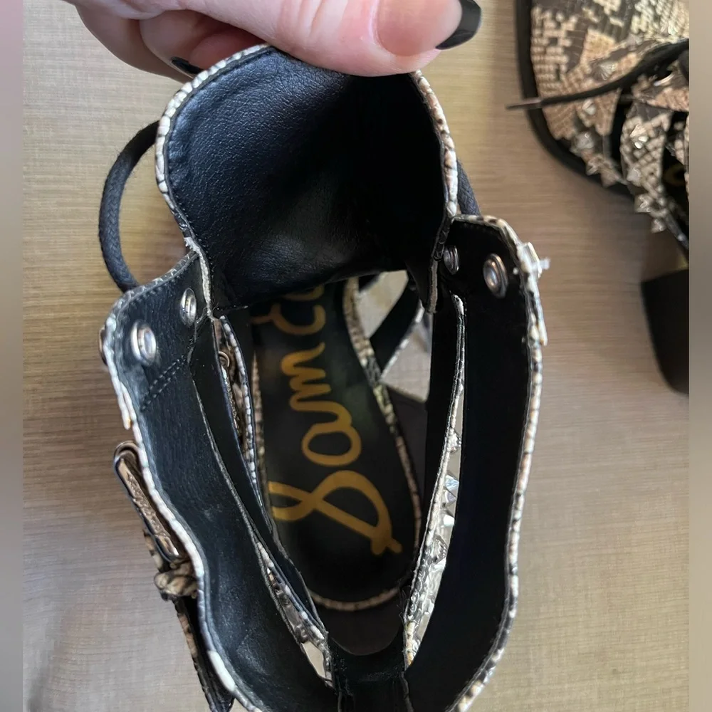 Sam Edelman Elana, snake skin, cut out studded boots. Size 7.5 NWOT - Picture 6 of 8